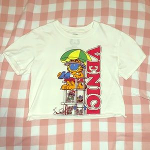 Women’s Retro Deigned Shirt Size Medium